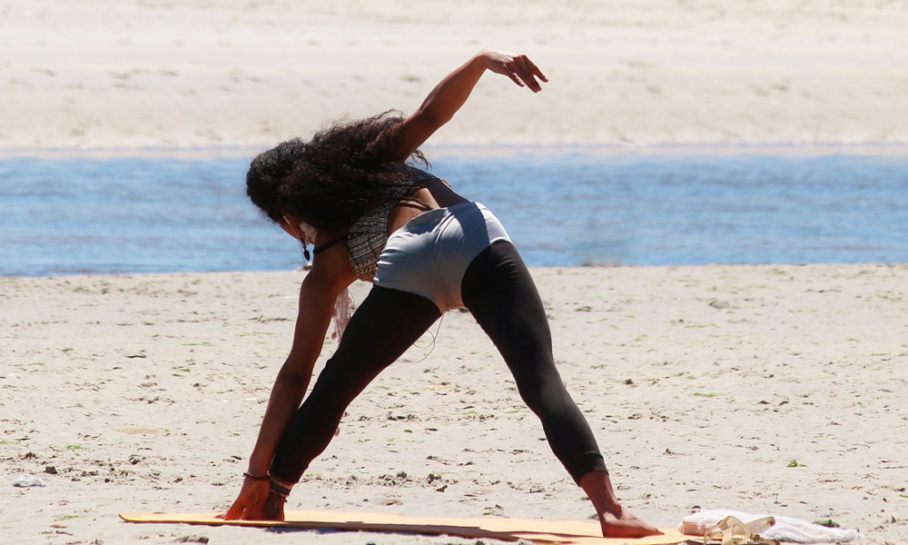 beach-yoga